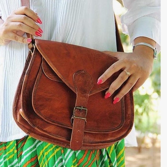 Satchel genuine Brown Leather Women's Bag with bronze hardware - Picture 5 of 7